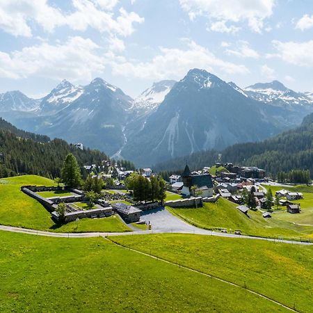 Erzhorn Hotel Arosa Exterior photo